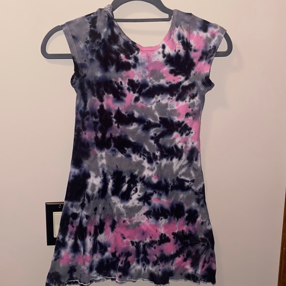 Undee Bandz Girls Tie Dye Dress. Size 12. - Picture 2 of 3